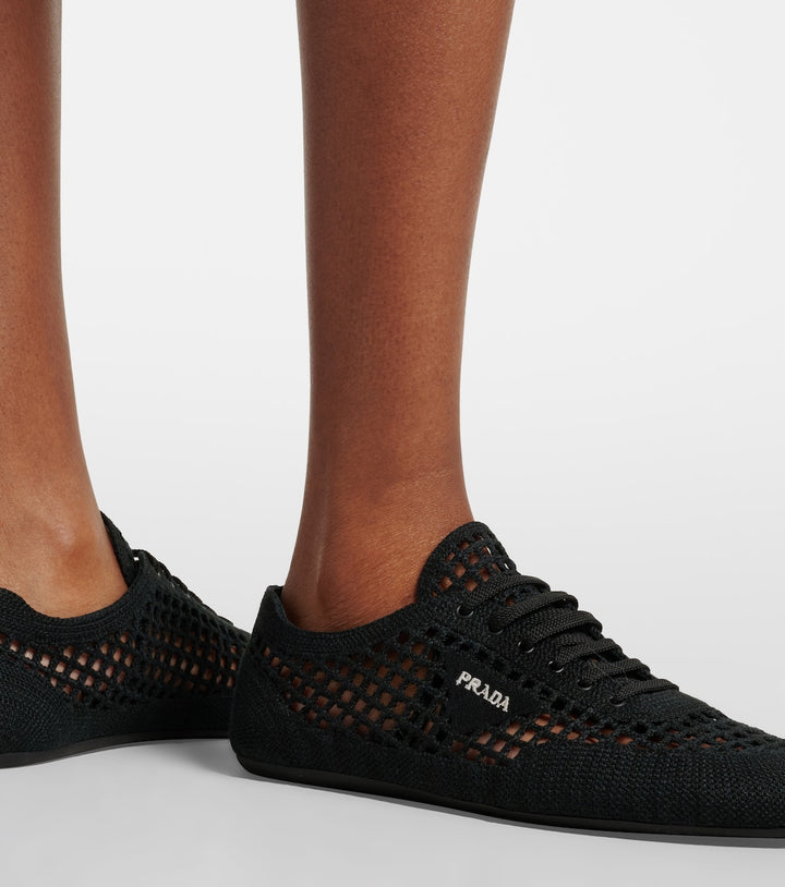 Collapse crochet sneakers