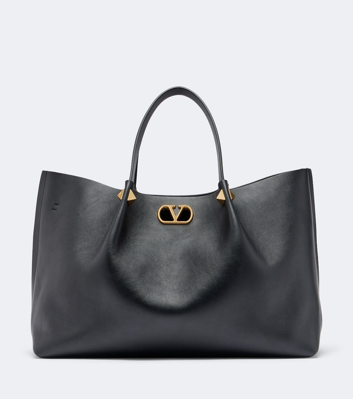 VLogo Signature Large leather tote bag
