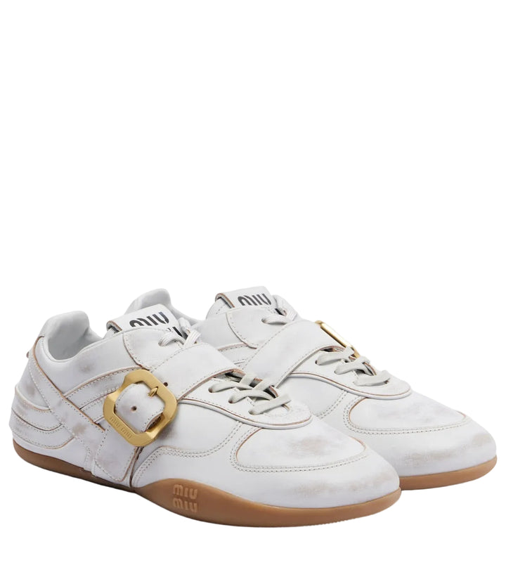 Gymnasium leather sneakers