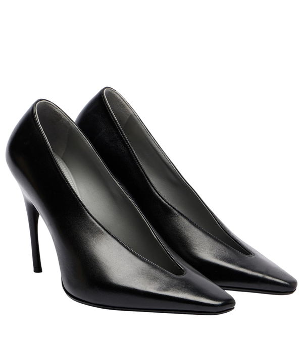 Balenciaga Duchesse leather pumps