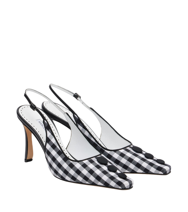 Manolo Blahnik Alexa ha controllato le scarpe con cinturino
