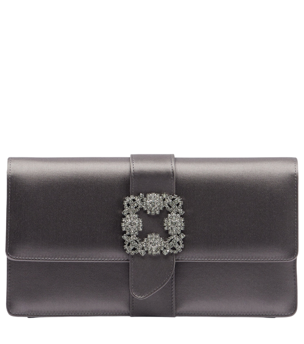 Clutch de satén con adornos Capri de Manolo Blahnik