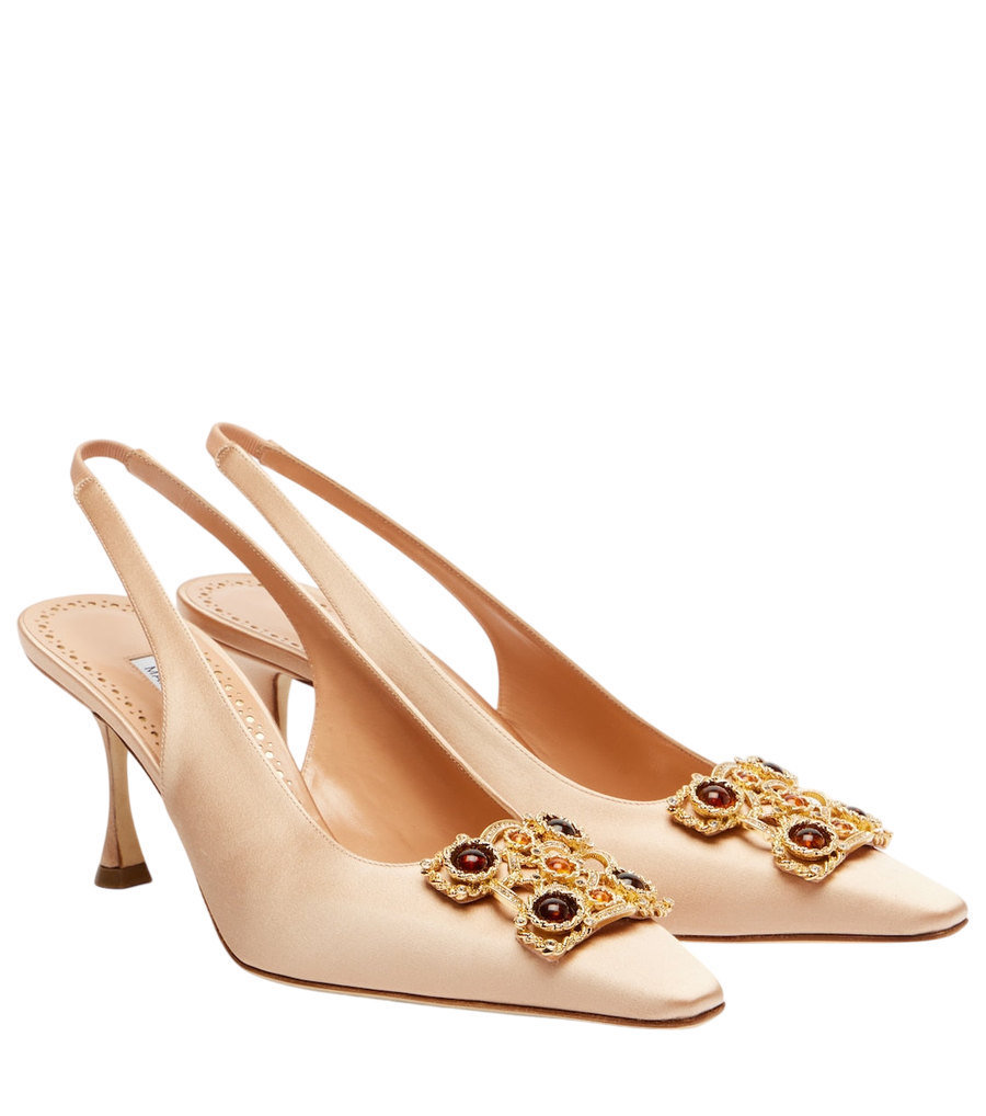 Manolo Blahnik Cupida 70 sapatos de salto slingback em cetim com aplicações