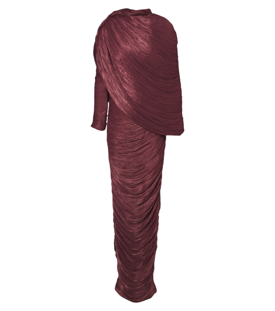 Vestido drapeado con capa de Marmar Halim