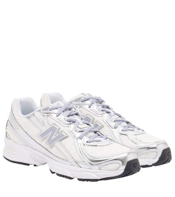 New Balance 740 sneakers