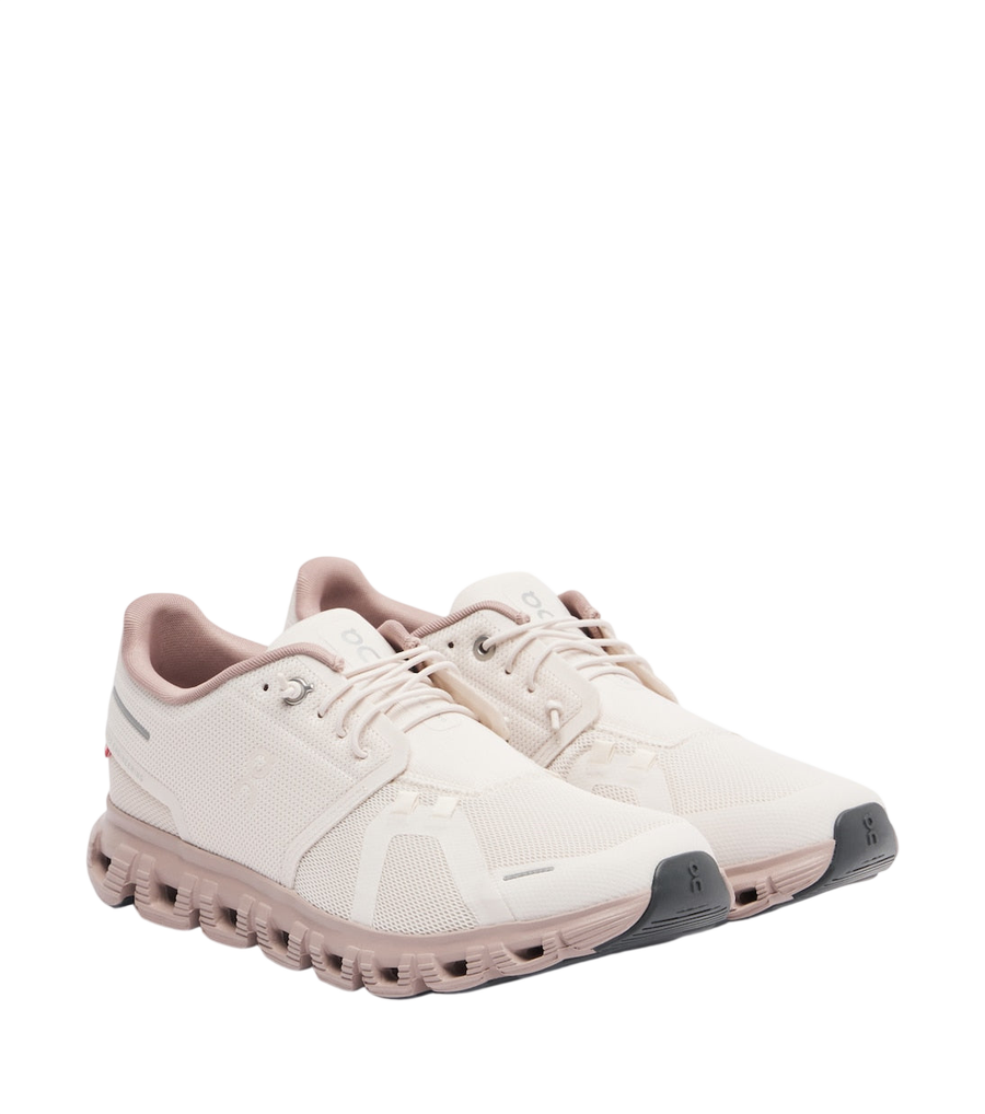 On Cloud 6 running sneakers