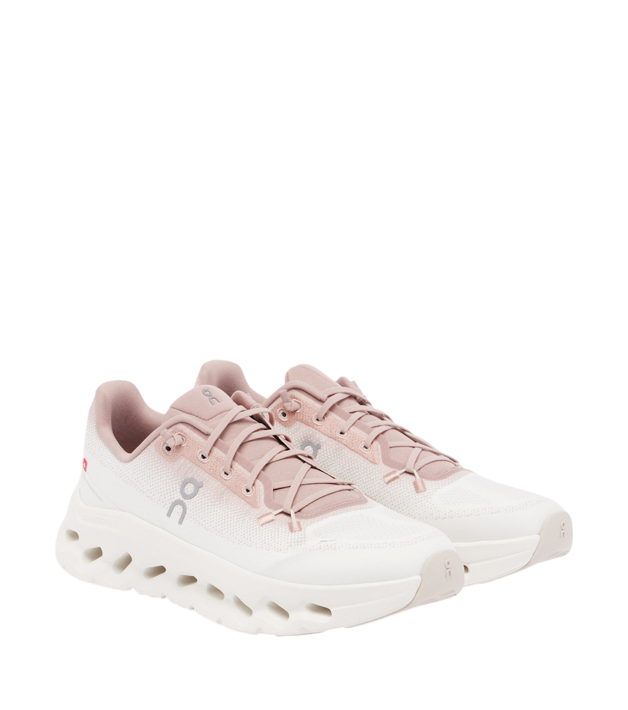 Sulle scarpe da ginnastica Cloudtilt