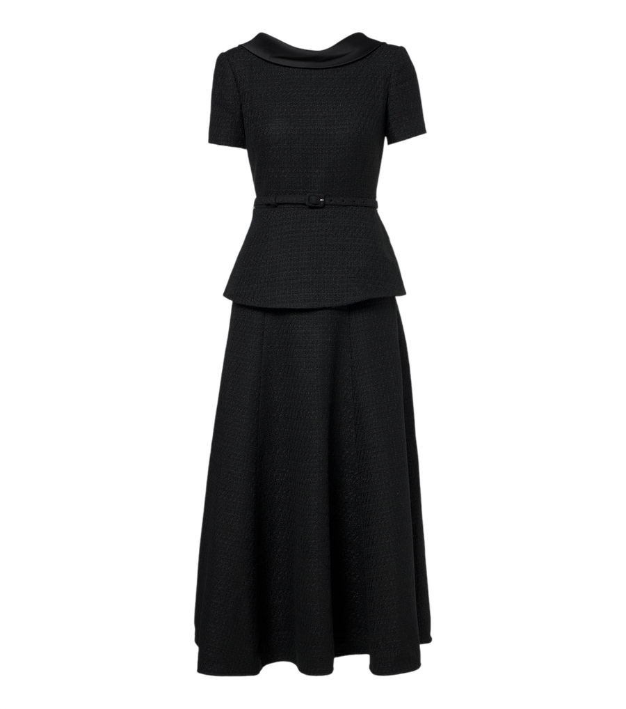 Vestido de cóctel bouclé con peplum y cinturón de Roland Mouret