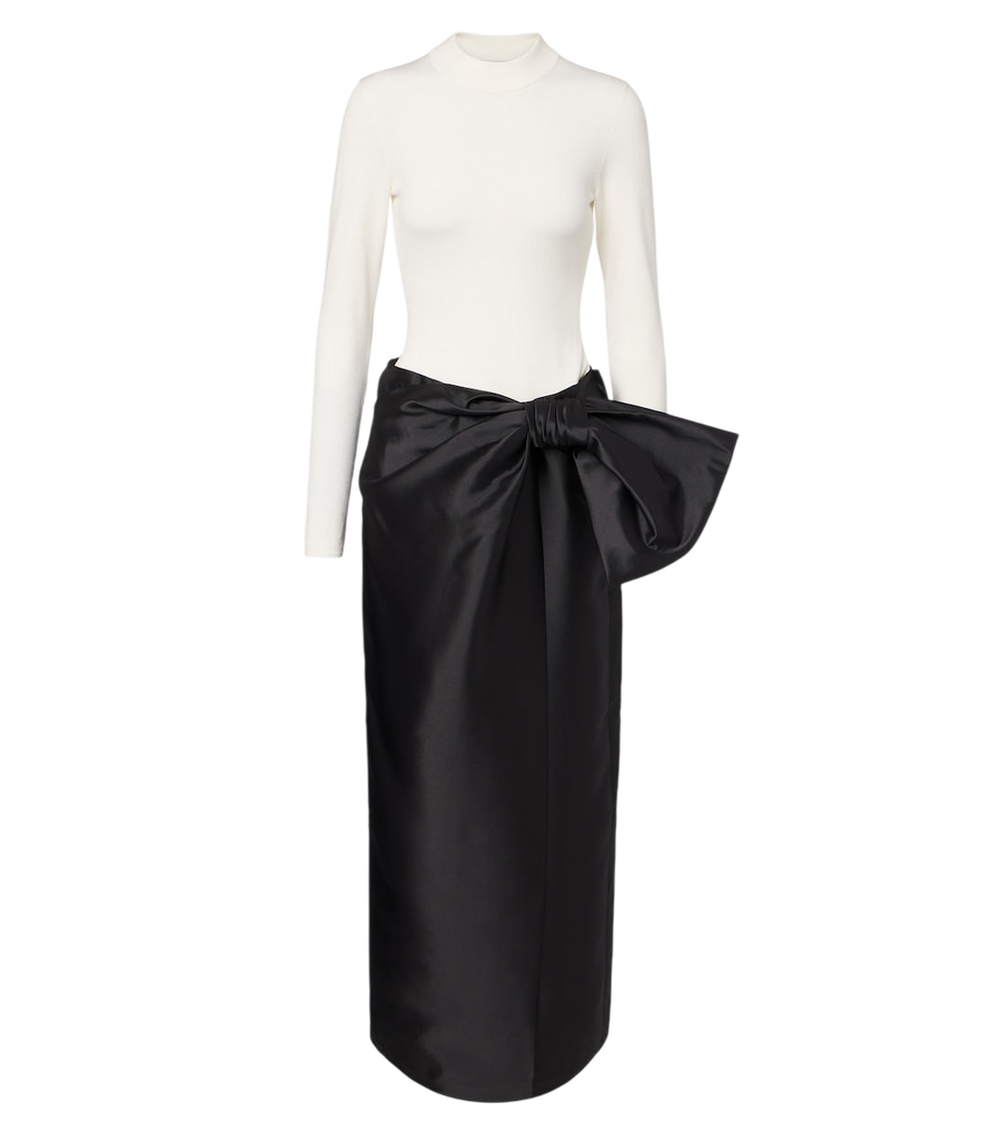 Robe longue en satin tricoté à détail nœud Coralyne de Simkhai